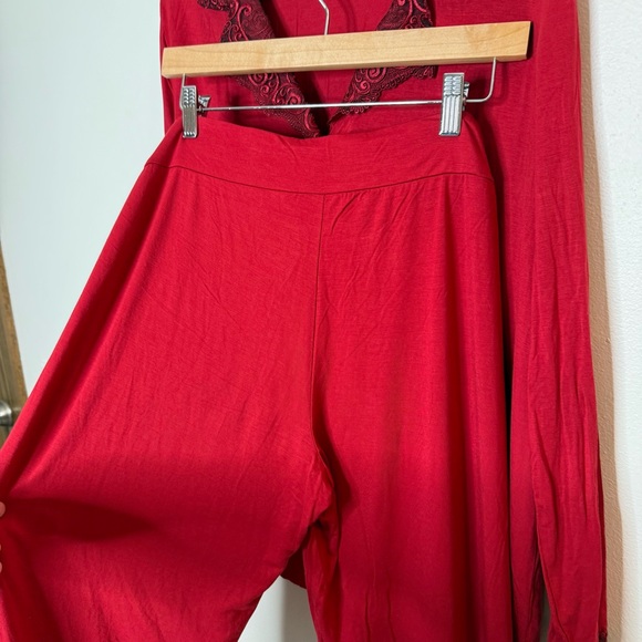 Soma Festive Red Lace Trim Long Sleeve & Pant Pajama Sleep Set size XL - Picture 8 of 12
